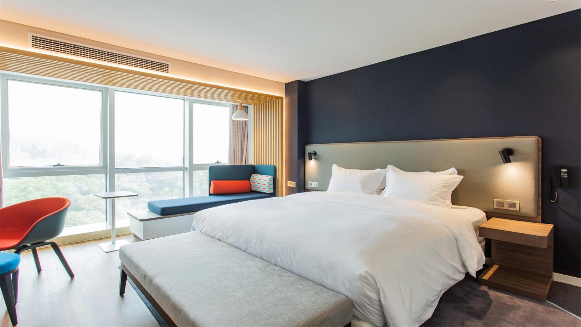 Holiday Inn Express Jiangmen Jianghai By Ihg Экстерьер фото