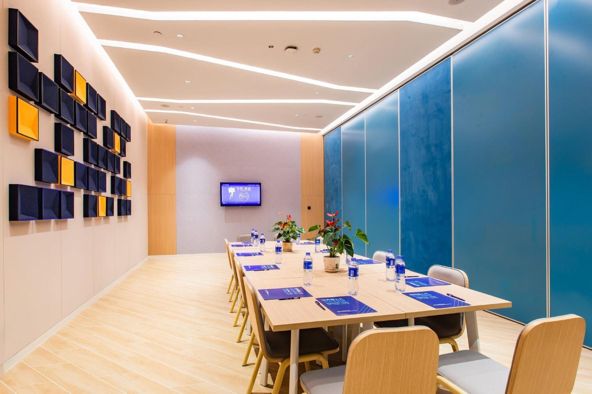 Holiday Inn Express Jiangmen Jianghai By Ihg Экстерьер фото