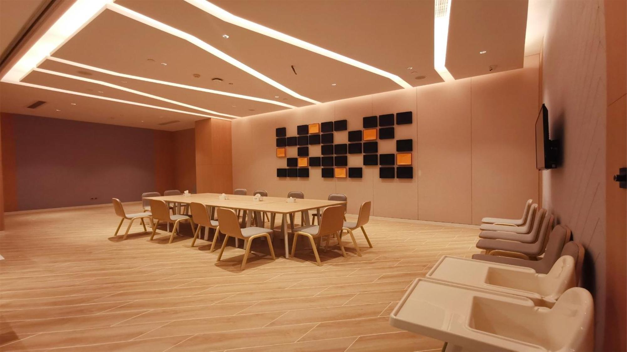 Holiday Inn Express Jiangmen Jianghai By Ihg Экстерьер фото